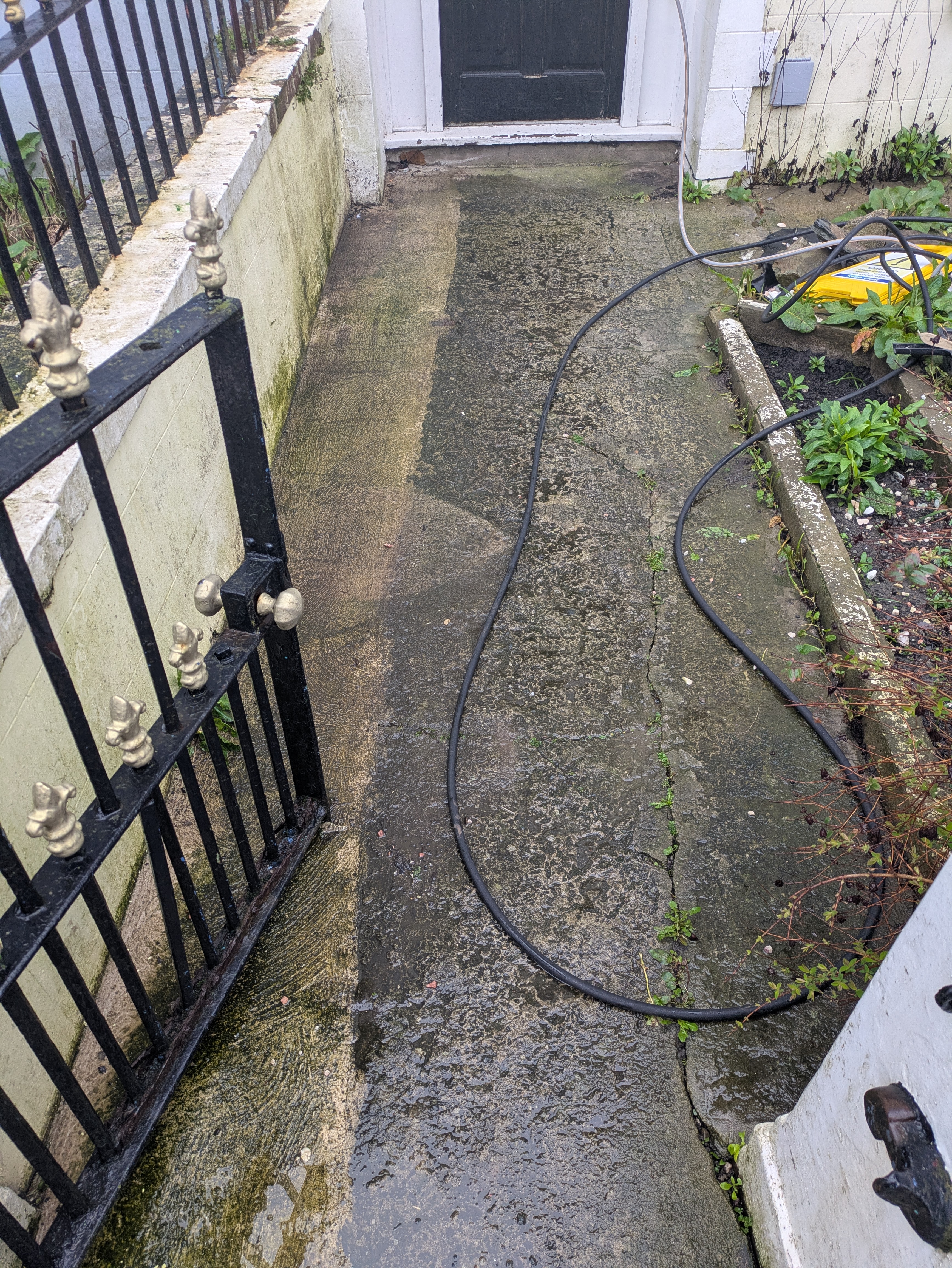 Small property conc clean & refresh - Bright Pressure Washing project image