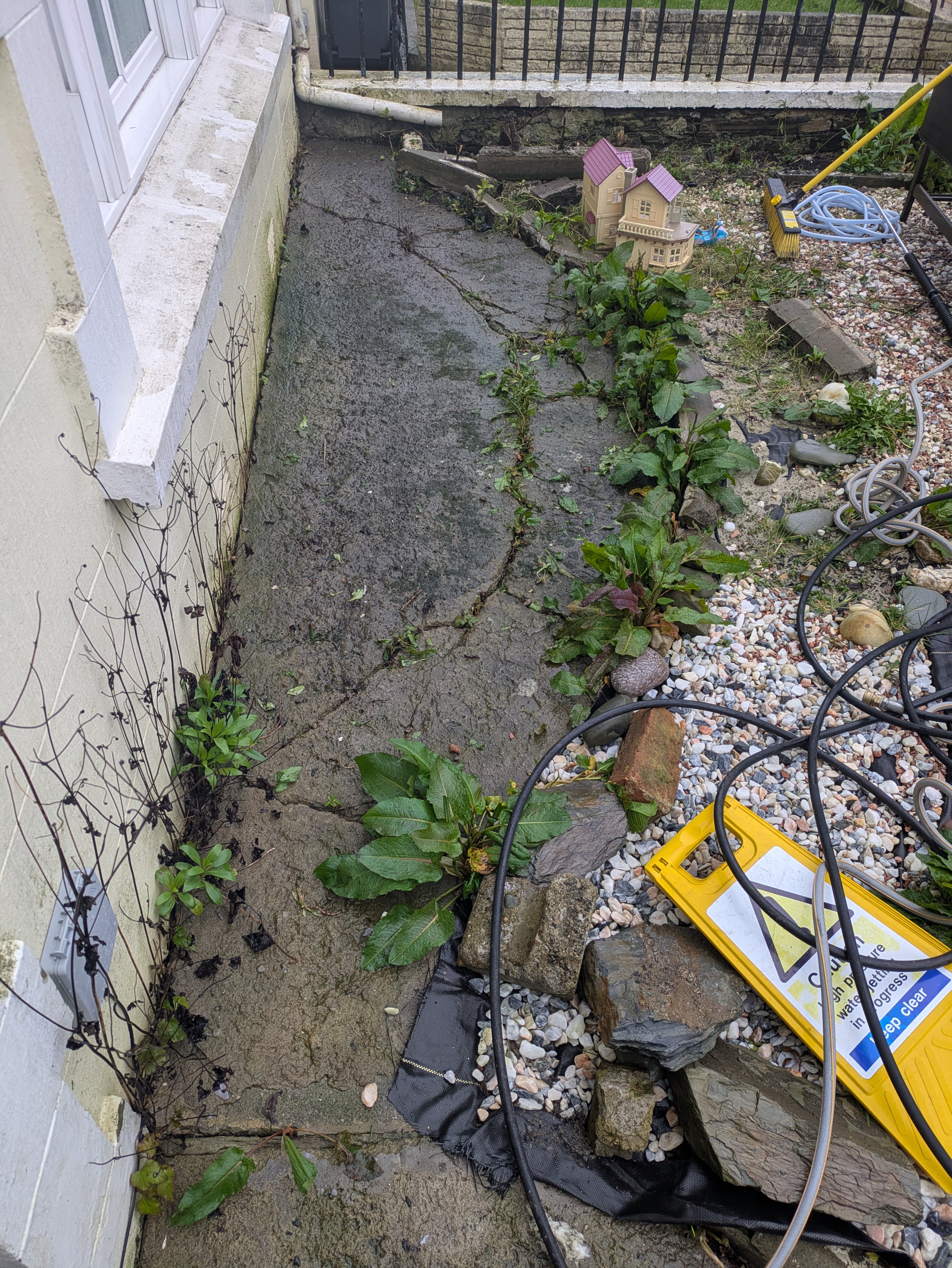 Small property conc clean & refresh - Bright Pressure Washing project image