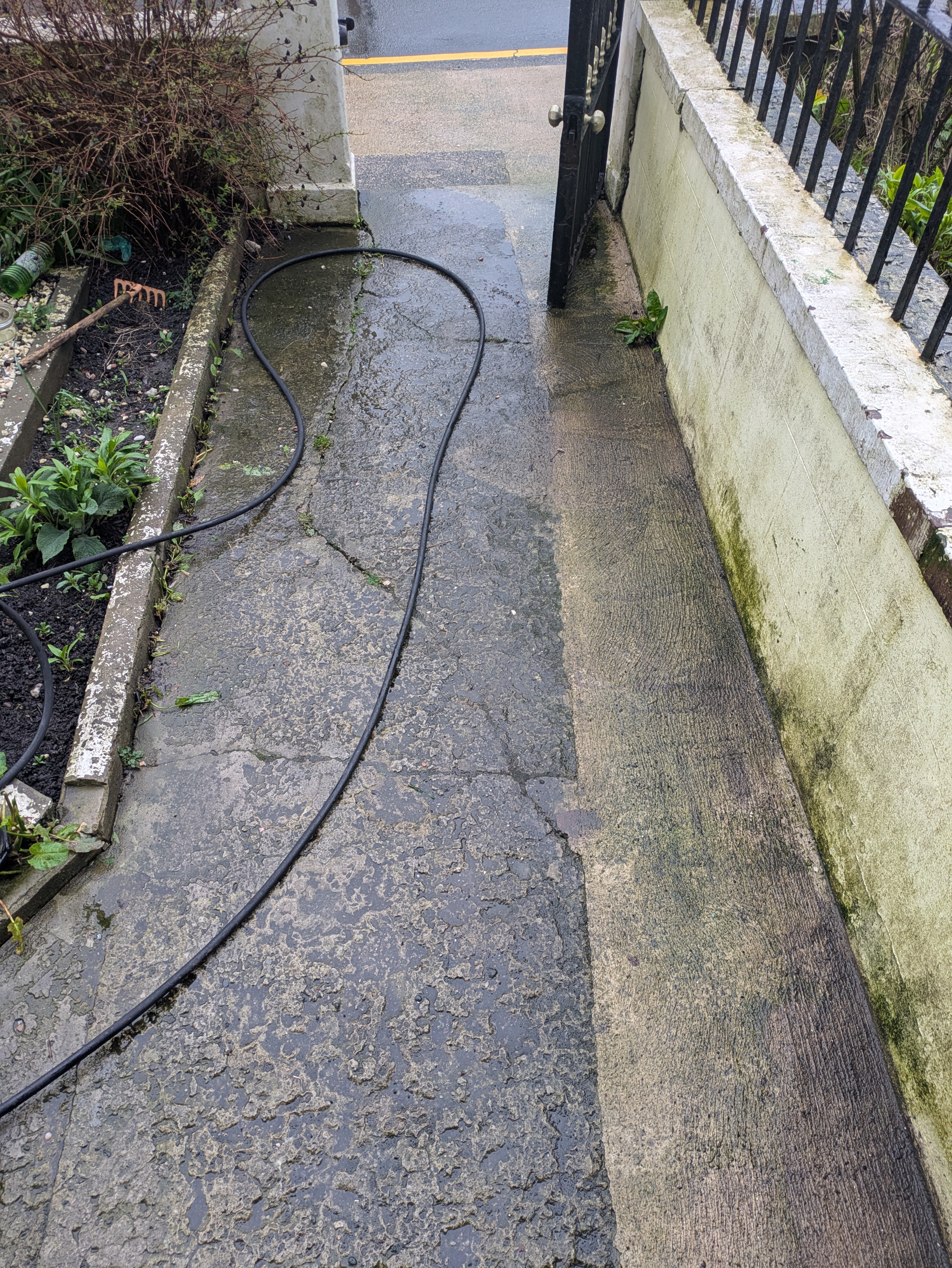 Small property conc clean & refresh - Bright Pressure Washing project image
