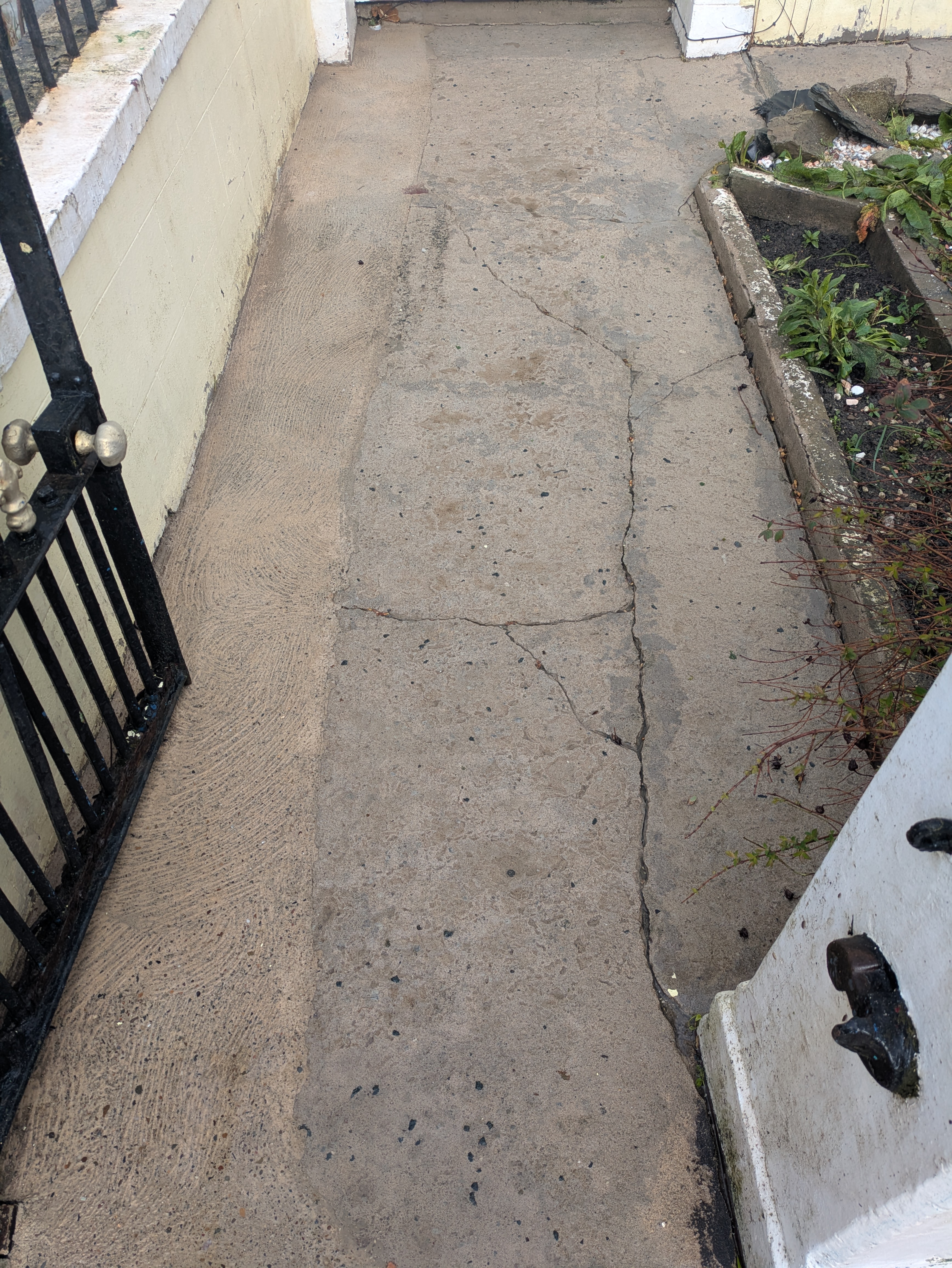 Small property conc clean & refresh - Bright Pressure Washing project image