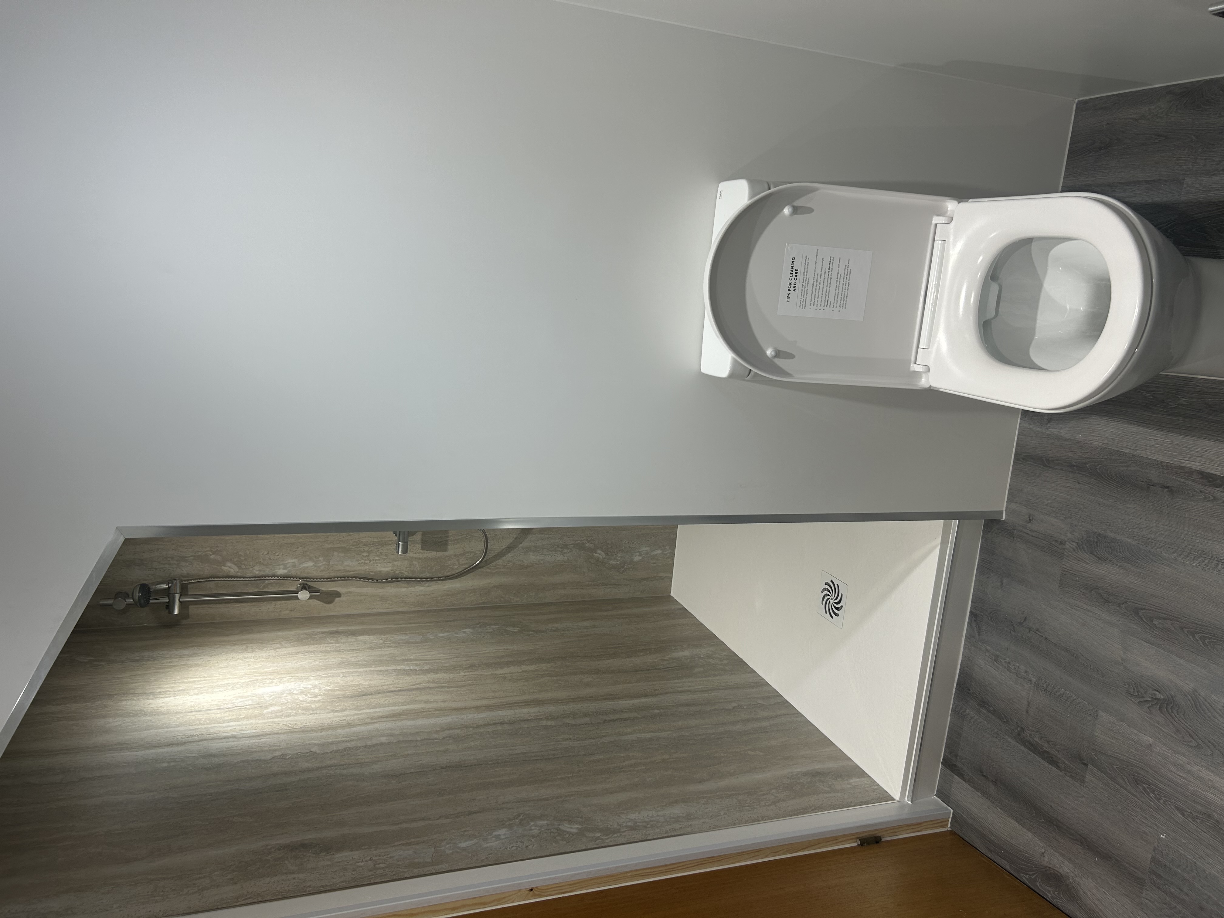 Bathroom - IdealBathrooms.im project image